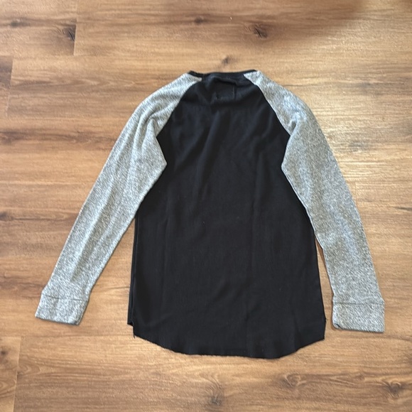 Ecko Men's Mixed Up Black & Gray Thermal Raglan. Size M - Picture 5 of 5